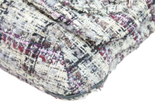 Load image into Gallery viewer, CHANEL シャネル ショルダーバッグ チェーンショルダー 10番台 2005年 ツイード グレー カメリア 美品 中古 51679