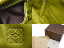 Load image into Gallery viewer, LOEWE ロエベ コインケース チャーム セット ミニ アナグラム レザー グリーン シルバー金具 美品 中古 51892