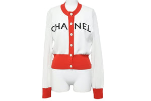 CHANEL シャネル ロゴ カーディガン ホワイト レッド P61534K46819 トップス ココマーク ココボタン サイズ38 良品 中古 51942