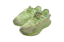Load image into Gallery viewer, YEEZY BOOST 350 V2 GLOW IN THE DARK イージーブーストグロウスニーカー キッズ ライトグリーン 7 1/2K 良品 中古 51951