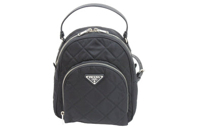 PRADA プラダ リュック デイパック バックパック 1BZ066 ブラック TESSUTO IMPUNTU シルバー金具 美品 中古 51966 