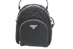 PRADA プラダ リュック デイパック バックパック 1BZ066 ブラック TESSUTO IMPUNTU シルバー金具 美品 中古 51966