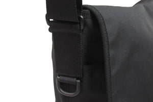 BALENCIAGA バレンシアガ ナイロンショルダーバッグ 斜めがけ 620258 1000 V 527505 ブラック レッド ホワイト 美品 中古 51973