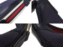 Load image into Gallery viewer, GUCCI グッチ ワンショルダーバッグ A9235658 レザー キャンバス ネイビー ホワイト レッド ゴールド金具 美品 中古 52006