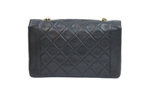 Load image into Gallery viewer, CHANEL シャネル ショルダーバッグ ラムスキン シングルフラップ シングルチェーンバッグ ダイアナ ゴールド金具 美品 中古 52046