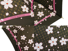 Load image into Gallery viewer, 極美品 LOUIS VUITTON ルイ ヴィトン 村上隆 コラボ 傘 モノグラムチェリーブロッサム ジャンプ式 8本骨 M92030 中古 52048