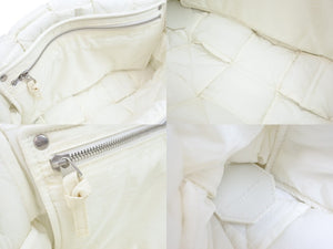 BOTTEGA VENETA ボッテガヴェネタ CASSETTE カセット ショルダーバッグ 斜めがけバッグ ナイロン ホワイト 美品 中古 52068