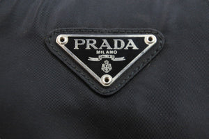 PRADA プラダ ハンドバッグ ボストンバッグ トートバッグ トライアングルロゴ ナイロン ブラック シルバー 美品 中古 52071