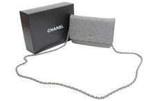 Load image into Gallery viewer, CHANEL シャネル 長財布 チェーンウォレット フラップ 12番台 2008年 グレインカーフレザー グレー シルバー金具 美品 中古 52095