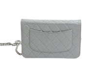 Load image into Gallery viewer, CHANEL シャネル 長財布 チェーンウォレット フラップ 12番台 2008年 グレインカーフレザー グレー シルバー金具 美品 中古 52095