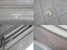 Load image into Gallery viewer, CHANEL シャネル 長財布 チェーンウォレット フラップ 12番台 2008年 グレインカーフレザー グレー シルバー金具 美品 中古 52095