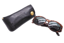 Load image into Gallery viewer, VERSACE ヴェルサーチ サングラス メデューサ MOD 424 COL 869 OD ブラウン ブラック ゴールド金具 美品 中古 52098