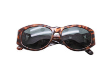 Load image into Gallery viewer, VERSACE ヴェルサーチ サングラス メデューサ MOD 424 COL 869 OD ブラウン ブラック ゴールド金具 美品 中古 52098