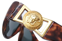 Load image into Gallery viewer, VERSACE ヴェルサーチ サングラス メデューサ MOD 424 COL 869 OD ブラウン ブラック ゴールド金具 美品 中古 52098