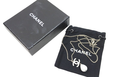極美品 CHANEL シャネル ネックレス ココマーク ラメビーズ ストーン B10A 11g メタル ストーン ホワイト シルバー 中古 52160