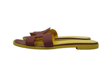 Load image into Gallery viewer, HERMES エルメス オラン サンダル 151213Z サイズ36 レディース ボルドー系 イエロー系 美品 中古 52230