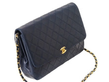 Load image into Gallery viewer, CHANEL シャネル マトラッセ ショルダーバッグ ネイビー 0番台 チェーン ラムスキン 中古 52248