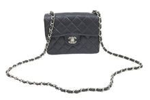 Load image into Gallery viewer, CHANEL シャネル ミニマトラッセ チェーンショルダーバッグ ココマーク 6番台 キャビアスキン ブラック シルバー 美品 中古 52267