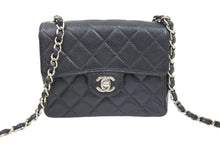 Load image into Gallery viewer, CHANEL シャネル ミニマトラッセ チェーンショルダーバッグ ココマーク 6番台 キャビアスキン ブラック シルバー 美品 中古 52267
