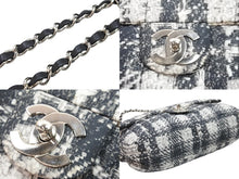 Load image into Gallery viewer, CHANEL シャネル ショルダーバッグ 18番台 2014 ツイード柄 チェーンショルダー グレー ナイロン シルバー金具 美品 中古 52341
