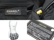 Load image into Gallery viewer, CHANEL シャネル ショルダーバッグ 18番台 2014 ツイード柄 チェーンショルダー グレー ナイロン シルバー金具 美品 中古 52341