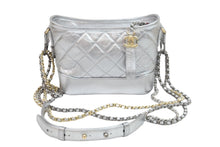 Load image into Gallery viewer, CHANEL シャネル ショルダーバッグ ガブリエル ヴィンテージカーフ チェーンショルダーバッグ 24番台 シルバー×ゴールド金具