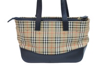 Load image into Gallery viewer, BURBERRY バーバリー トートバッグ ノバチェック柄 コットンキャンバス チャーム付き ゴールド金具 美品 中古 52343