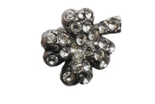 Load image into Gallery viewer, CHANEL シャネル ピアス クローバー モチーフ アクセサリー 小物 7g 03A フランス製 ラインストーン SS 美品 中古 52370