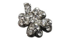 Load image into Gallery viewer, CHANEL シャネル ピアス クローバー モチーフ アクセサリー 小物 7g 03A フランス製 ラインストーン SS 美品 中古 52370
