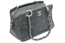 Load image into Gallery viewer, CHANEL シャネル ココマーク チェーンショルダーバッグ ハンドバッグ 10番台 キャビアスキン ブラック シルバー 美品 中古 52388