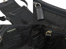 Load image into Gallery viewer, PRADA プラダ ショルダーバッグ V167 三角プレート ブラック ナイロン シルバー金具 イタリア製 良品 中古 52413