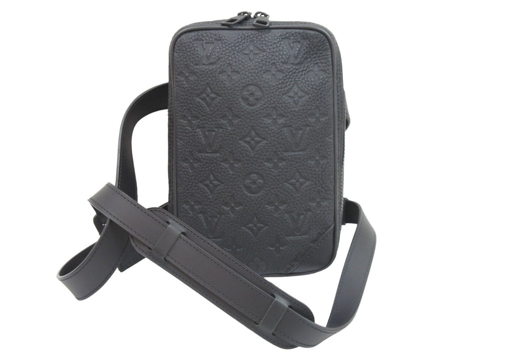 極美品 LOUIS VUITTON ルイヴィトン ショルダーバッグ M53298 ユティリティ・サイドバッグ トリヨン ブラック金具 中古 52480