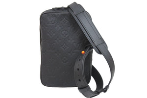 極美品 LOUIS VUITTON ルイヴィトン ショルダーバッグ M53298 ユティリティ・サイドバッグ トリヨン ブラック金具 中古 52480