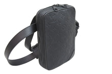 Load image into Gallery viewer, 極美品 LOUIS VUITTON ルイヴィトン ショルダーバッグ M53298 ユティリティ・サイドバッグ トリヨン ブラック金具 中古 52480