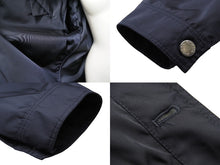 Load image into Gallery viewer, 新品同様 PRADA プラダ ジャケット 22ss Re Nylon トライアングルロゴプレート 1WQ8 シルバー金具 中古 52543