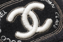 Load image into Gallery viewer, CHANEL シャネル キャップ 帽子 ココマーク 刺 イアンコナー ブラック パイル イタリア製 サイズL 美品 中古 52676