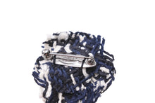 Load image into Gallery viewer, CHANEL シャネル ブローチ カメリア コサージュ 18S ツイード ネイビー ホワイト ブラック シルバー金具 美品 中古 52715