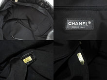 Load image into Gallery viewer, CHANEL シャネル ココマーク チェーントートバッグ 13番台 ラムスキン ブラック ホワイト シルバー金具 中古 52760