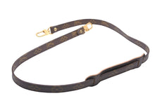 Load image into Gallery viewer, LOUIS VUITTON ルイヴィトン ショルダーストラップ J75011 モノグラムブラウン ゴールド金具 美品 中古 52773