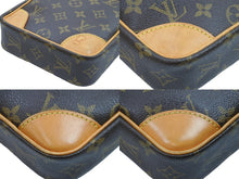 Load image into Gallery viewer, LOUIS VUITTON ルイ・ヴィトン モノグラム ダヌーブ ショルダーバッグ M45266 ブラウン ゴールド金具 美品 中古 52777