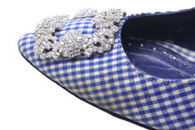 Load image into Gallery viewer, MANOLO BLAHNIK マノロブラニク ハンギシ 36 1/2 ラインストーン ビジュー ギンガムチェック ブルー パンプス ヒール 中古 52829