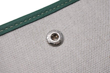 Load image into Gallery viewer, 新品未使用 GOYARD ゴヤール ショルダーバッグ プリュメ ポーチウォレット グリーン PVC レザー シルバー金具 中古 52832
