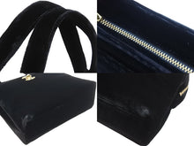 Load image into Gallery viewer, CHANEL シャネル ハンドバッグ ミニバック 5番台 ココマーク ベロア レザー ブラック ゴールド金具 美品 中古 52902