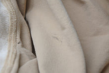Load image into Gallery viewer, CHANEL シャネル ストッキング タイツ ココマーク 00A P16673V00854 ベージュ ブラック サイズ3 美品 中古 52905