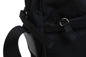 PRADA プラダ ショルダーバッグ 斜めがけバッグ トライアングルロゴ ナイロン ブラック シルバー金具 美品 中古 52981