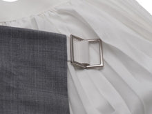Load image into Gallery viewer, Sacai サカイ スカート ドッキング グレー ホワイト サイズ0 21-05661 ポリエステル シルバー金具 美品 中古 53050