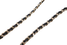 Load image into Gallery viewer, 極美品 CHANEL シャネル ココマーク ハート チェーン ネックレス ロケット ペンダント B22K 48g ブラック ロゴ 中古 53096