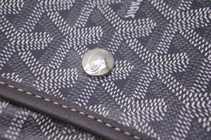 新品未使用 GOYARD ゴヤール ショルダーバッグ プリュメ ポーチウォレット グレー PVC レザー シルバー金具 中古 53142
