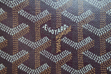 Load image into Gallery viewer, 新品未使用 GOYARD ゴヤール ショルダーバッグ プリュメ ポーチウォレット ワインレッド PVC レザー シルバー金具 中古 53147 正規品
