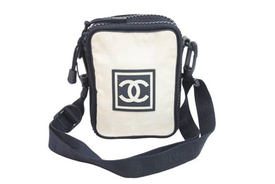 CHANEL シャネル ショルダーバッグ A22059 ココマーク スポーツライン ドレイク愛用 8番台 美品 中古 53156